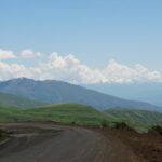 Droga M10 do Orbelian Caravanserai