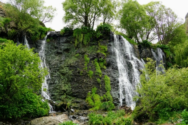 Shaki Waterfall